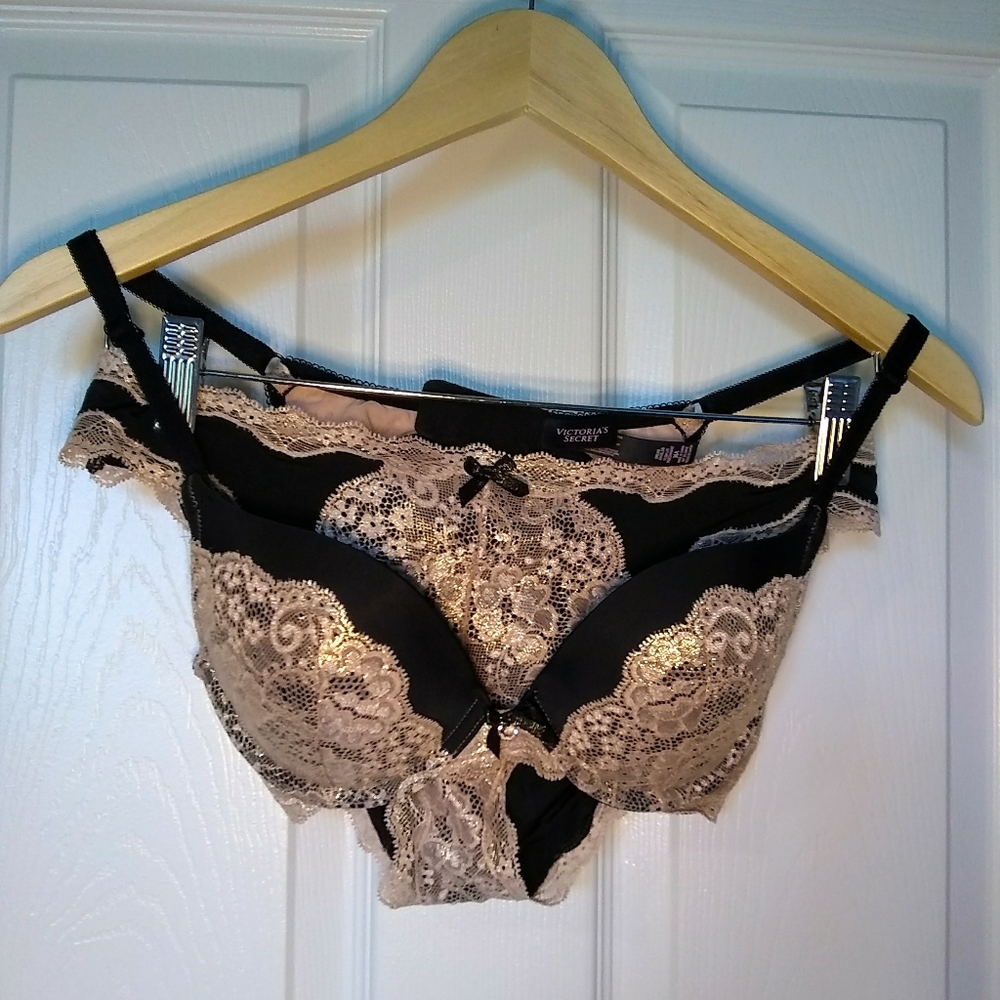 VS Lace Push-up Bra and Panties